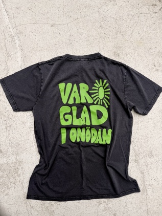 Ekologisk t shirt -glad i onödan grön 