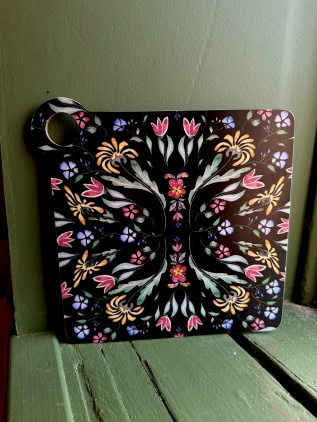 Grytunderlägg i trä