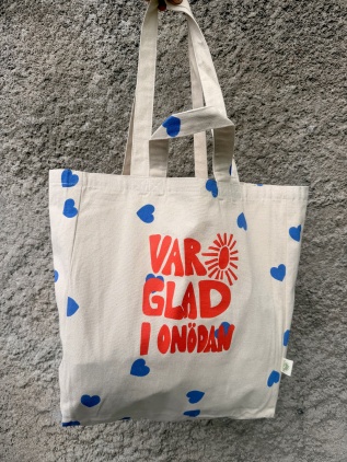 Ekologisk tygpåse med blå hjärtan - var glad i onödan 