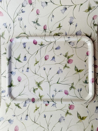 Större rektangulär bricka