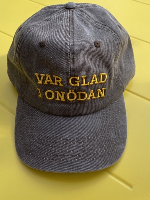 Keps - första koppen -var glad i onödan brun 