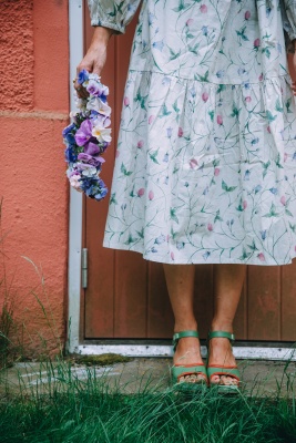 Klänning i ekologisk bomull - sommarblomma strl S/M