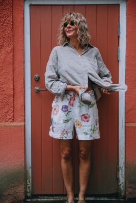 Linneshorts med resår och fickor - ÄNG M