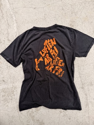 Ekologisk t shirt - luften är fri orange 