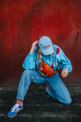 Ekologisk midjeväska - orange med bruna hjärtan 