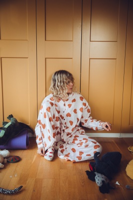 Ekologisk pyjamas i muslin- rosa med hjärtan 