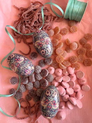 1 st plåtägg utan godis - William Morris lila 