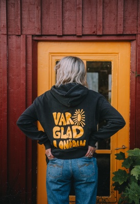 Ekologisk stentvättad hoddie - svart