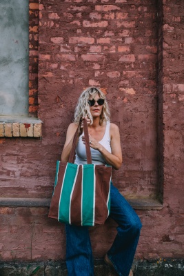 Ekologisk tygpåse högre modell - grön/brunrandig (flyttbar ficka ingår ej)